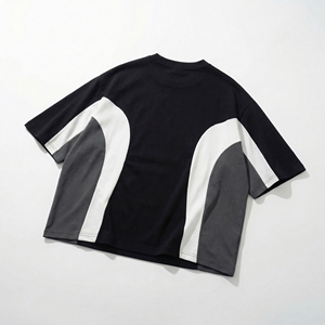 Camiseta Oversize con Bloques de Color |   Camiseta con Paneles en Negro, Blanco y Gris |   Ropa Urbana de Estilo Holgado y Resistente |   Fabricante OEM Personalizado - Product Image 2