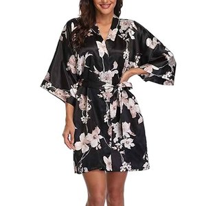 Albornoces de satén de poliéster para mujer al por mayor, kimono, bata de novia, para damas de honor, fiesta de bodas, ropa de dormir de playa, logotipo personalizado OEM - Product Image 2