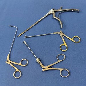 Ensemble d'instruments FESS : Pinces nasales de rétraction, Pinces sinusales Girafe et Ciseaux chirurgicaux - Product Image 1