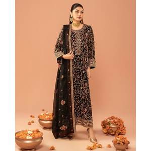 Traje de Satén de Diseñador con Hilo de Diamantes Reales y Lentejuelas, Talla XL - Product Image 4