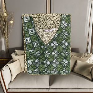 Vêtements de nuit élégants et confortables en coton chinois pour femmes, doux, respirant et grandes tailles pour toutes les saisons. - Product Image 2