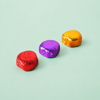 Samengestelde hartvormige chocolade snoepjes met fruit smaken in aangepaste verpakkingen, hoge kwaliteit, groothandel in bulk