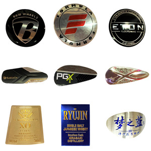 Etiqueta Metálica Personalizada para Golf – Placa con Nombre y Logotipo para Bolsas, Palos y Accesorios de Golf - Product Image 3