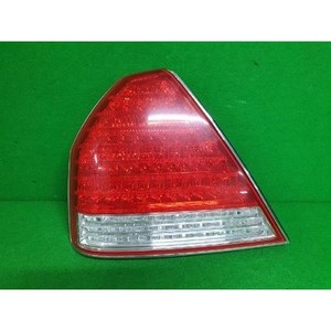 ไฟท้ายมือสองของรถยนต์อีควัส รุ่นซ้าย 924013B700 - Product Image 1