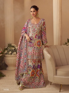 Dhwaja Export Crep Silk Taille Unique, Ensemble Cousu avec Impression Numérique et Broderie Aari - Product Image 3