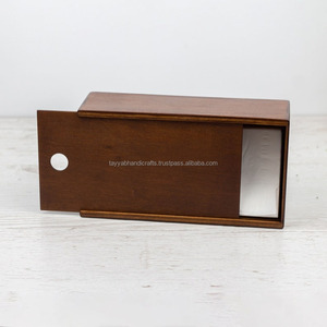 Boîte à mouchoirs en bois avec breloque rustique parfaite pour un décor campagnard ou rustique fabriqué par Tayyab Handicraft - Product Image 5
