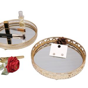 Nouveau plateau de service en acier inoxydable, avec poignées dorées de bonne qualité, plateaux meilleurs ventes et nouvelle collection - Product Image 1