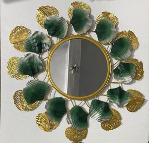 Miroir mural décoratif en métal doré et vert en forme de feuille de Ginkgo, miroir rond d'appoint pour salon, chambre, entrée, couloir - Product Image 3