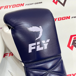 ถุงมือชกมวยหนังสีน้ำเงินขาว FLY พร้อมโลโก้ส่วนตัว สำหรับฝึกซ้อมคิกบ็อกซิ่ง มวยไทย มวยผสม - Product Image 6