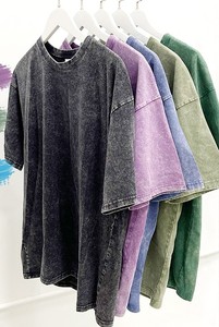 Camiseta de algodón peinado de 220g, color sólido, con efecto lavado y desgastado, hombros caídos, con logotipo bordado personalizado, precio de fábrica de Bangladesh y China. - Product Image 5