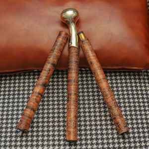 Canne de marche en bois sculptée à la main avec poignée en laiton poli, motif floral nautique, canne de marche en laiton massif pour hommes et femmes - Product Image 3