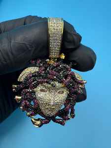 Colgante de Moissanita Multicolor Personalizado con Rostro de Personaje, Estilo Vintage Iced Out, Plata 925, Joyería Fina de Lujo, Colgantes y Dijes - Product Image 2