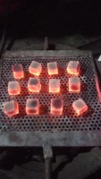 Charbon de coco en briquettes, charbon de bois de qualité supérieure pour les acheteurs