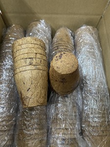 Pot de fleurs minimaliste en fibre de coco, écologique et biodégradable, avec trou de drainage pour plantes d'intérieur - Product Image 5
