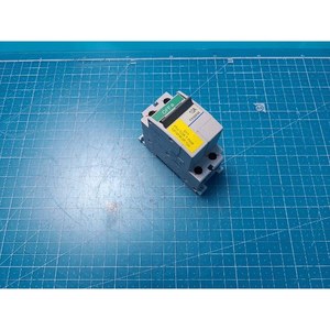 Fuji CP30F Series - Protector de Circuito de 2 Polos MCP CP30FM-2P030, Usado, Piezas de Equipos Semiconductores Legados - Product Image 3
