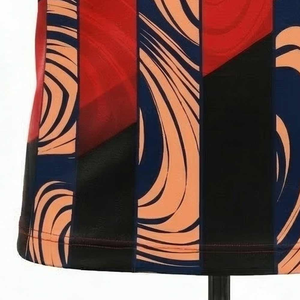 Camiseta de Manga Corta con Cuello Redondo y Estampado de Rayas Rojas, Negras y Naranjas para Hombre, de Secado Rápido, Tejida, Deportiva y Ajustada - Product Image 3
