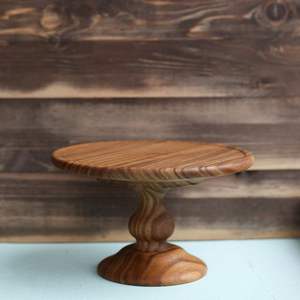 Support à gâteau décoratif en bois naturel, idéal pour la décoration de table de desserts lors de fêtes à domicile et la présentation des aliments. - Product Image 4