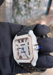 Montre de luxe dorée à diamants, best-seller, avec index lumineux pour les soirées, disponible à la vente - Product Image 5