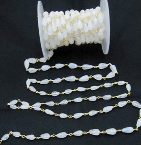 Chaîne de chapelet à perles en pierre de lune arc-en-ciel blanche naturelle, forme goutte, lisse, 3 pieds - Product Image 1