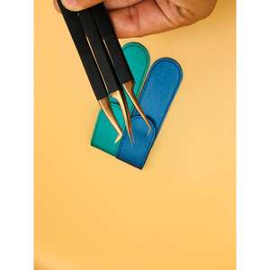 Pince à cils ergonomique, conception confortable et sans fatigue - Product Image 1