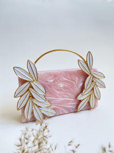 Bolso de mano artesanal de resina estilo amor, un accesorio de moda único para fiestas y bodas de blossom craft india - Product Image 2
