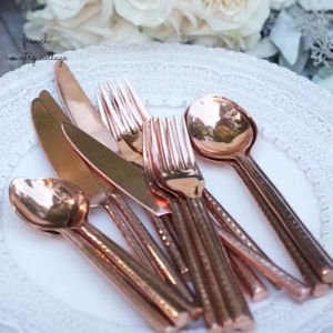 Vajilla y cubertería inspiradas en las perlas de la Riviera que reflejan las tendencias de lujo en la gastronomía costera serena. - Product Image 1