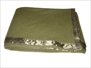 Couverture en laine de défense très demandée, ignifuge, robuste, thermique et chaude, pour le camping en extérieur et les situations d'urgence, disponible à la vente - Product Image 3