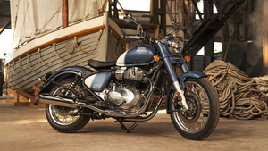MOTOCICLETTA <span class=keywords><strong>ROYAL</strong></span> <span class=keywords><strong>ENFIELD</strong></span> "<span class=keywords><strong>CLASSIC</strong></span> 650" IN VENDITA a Prezzi Convenienti, MIGLIORE MOTO con Eccellente Economia di Carburante e Prestazioni - Product Image 2