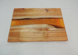 NatureFlow-Ensemble de plateau à fromage et de dessous de verre en résine de rivière | Collection de service en bois artisanal | Artisanat unique Inde - Product Image 5