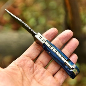 Couteau pliant de poche artisanal noir et bleu en acier Damas pour hommes - 7 pouces, manche en bois, étui en cuir, DIY OEM - Product Image 6