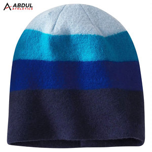 Gorro clásico para mujer con tela suave y elástica, adecuado para jacquard, otoño, invierno, moda diaria y uso al aire libre. - Product Image 1