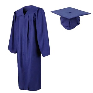 Túnica de Graduación de Poliéster con Birrete y Borla, Proveedor Mayorista para Universidades y Colegios 2026 - Product Image 1