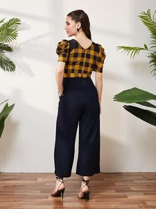 Combinaison longue tendance pour femme, noire et moutarde, à col rond, manches bouffantes, à carreaux, en viscose ample et respirante - Product Image 2