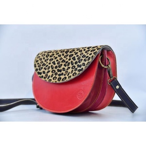 Wholesale cowhide leather malty color handbag shoulder <b>bag</b> genuine leather women crossbody <b>sling</b> <b>bag</b> - Product Image 5