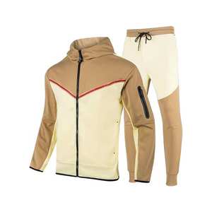 Conjuntos Deportivos de Dos Piezas, Trajes Deportivos con Rayas - Product Image 1