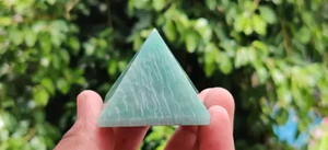 Figura de Pirámide de Amazonita Pulida, Hecha a Mano, Amuleto de Piedra Preciosa, Adorno de Piedra Azul para Decoración del Hogar - Product Image 3