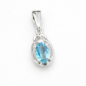Pendentif ovale en topaze bleue suisse plaqué rhodium en argent sterling - Collier minimaliste fait main avec pierre précieuse - Product Image 6