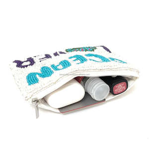 Pochette perlée à la main pour amoureux de l'océan, petit motif coquillage, pochette zippée, porte-monnaie à sequins, sac brodé personnalisé, cadeau tendance pour fête et voyage - Product Image 3