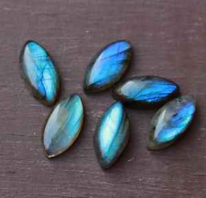 ลาบราโดไรต์ทรงมาร์คีส์ คาโบชอง พลอยสีน้ำเงินธรรมชาติ หินหลวมสำหรับทำเครื่องประดับ - Product Image 1