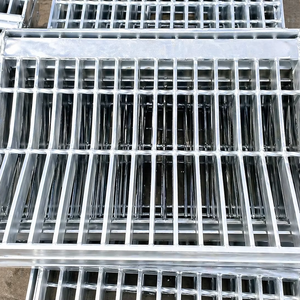 Grille en acier sur mesure pour systèmes de drainage |   Fabricant de couvercles de bac de récupération OEM - Product Image 1