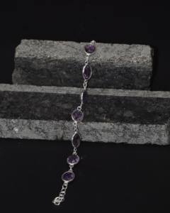 Bracelet en améthyste naturelle avec argent sterling 925 – Bijoux faits à la main en pierres précieuses violettes pour femmes |   Fournisseur en gros de bracelets en argent - Product Image 5