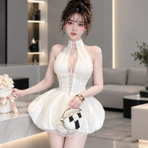 Robes plissées tendance en soie et coton pour femmes, taille naturelle, coupe ajustée, sans bretelles, en mousseline, décontractées, lavables, prix usine, personnalisables - Product Image 5