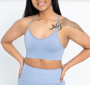 Sujetador deportivo con tirantes finos para mujer, logotipo personalizado OEM, 93% nailon, 7% spandex, soporte ligero, tejido elástico en 4 direcciones, Velocity Seamless - Product Image 2