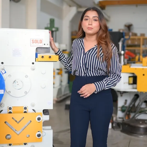 Máquina Hidráulica de Corte y Punzonado Plano de 120 Toneladas para Chapa Metálica, Corte de Perfiles, Uso Industrial Pesado, Semiautomática - Product Image 2