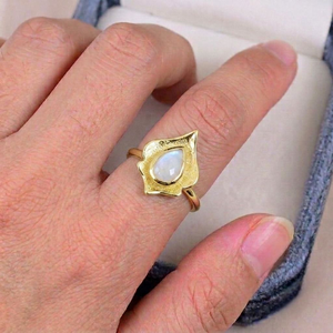 Bague en Pierre de Lune Arc-en-ciel en Argent Sterling 925 Massif Plaqué Or, Style Vintage, Sertissage Clos, Pierre Précieuse Taillée Poire, pour Femme - Product Image 5