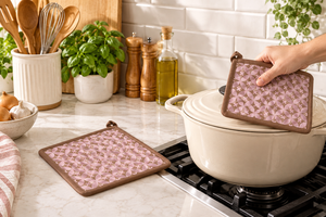 Sai Impex – Support de casserole en coton, motif floral rouge, résistant à la chaleur, avec boucle de suspension, 20x20cm, lavable, durable, anti-adhésif - Product Image 3