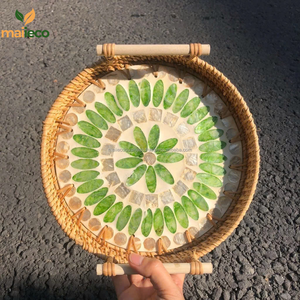 ถาดเสิร์ฟหวายคลาสสิกหรูหราพร้อมหูจับมุก ดีไซน์อเนกประสงค์สำหรับห้องนั่งเล่น เทคนิคการเคลือบเงาสำหรับใช้ในครัว - Product Image 1