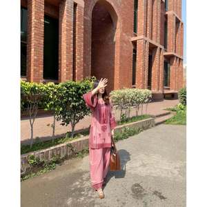 Ensemble haut et bas de soirée pour femmes de créateur avec travail manuel en miroir véritable - Product Image 3