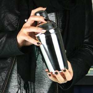 Shaker à cocktails artisanal en acier inoxydable moderne de luxe, mini mélangeur de boissons écologique en argent personnalisé, ensemble de barware 350ml/550ml/750ml - Product Image 5