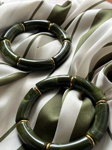 Bracelet artisanal en résine de marbre vert, empilable, avec tube en bambou courbé et entretoise en résine or olive, bijoux pour femmes, vente en gros - Product Image 6
